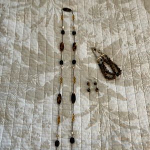 Set of tigers eye long necklace, earrings and bracelet